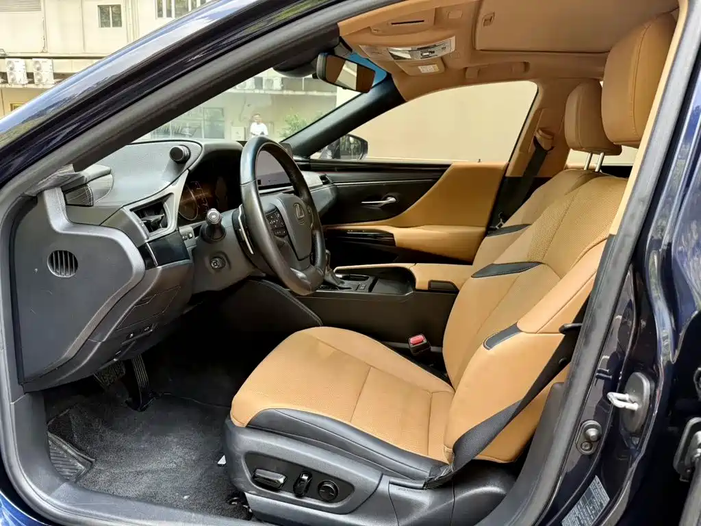 Lexus ES — миниатюра 4