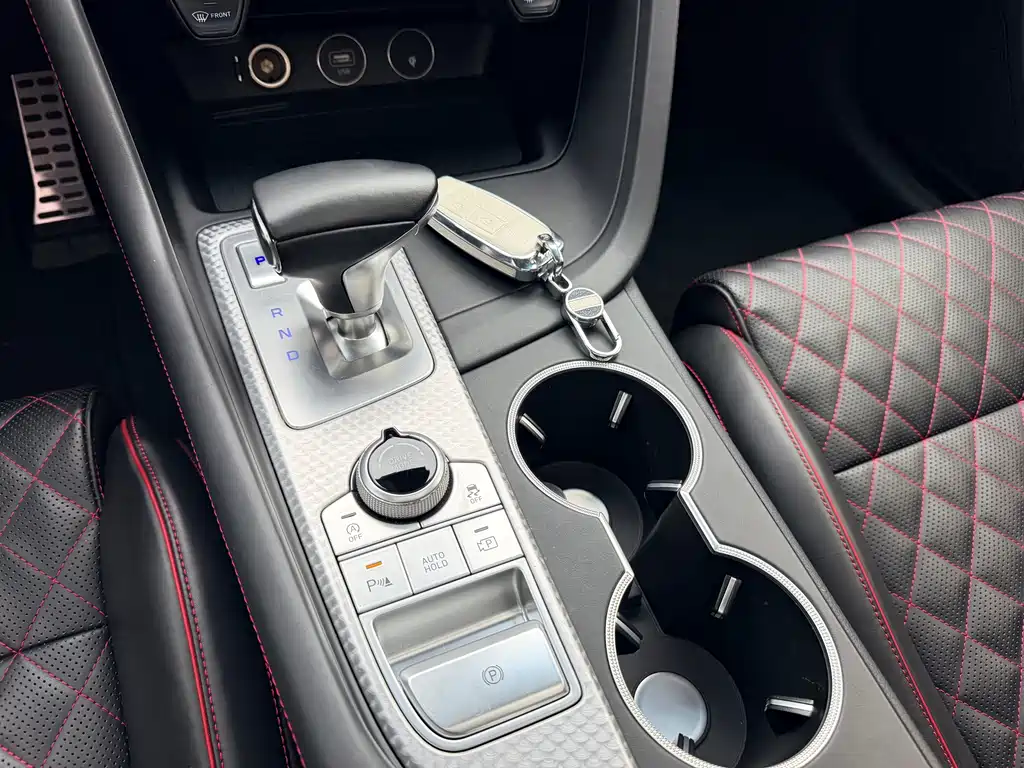 Genesis G70 — миниатюра 17