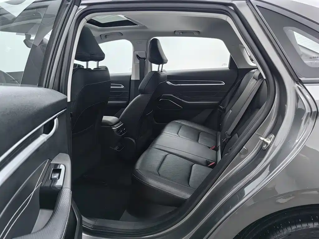 Geely Emgrand — миниатюра 15