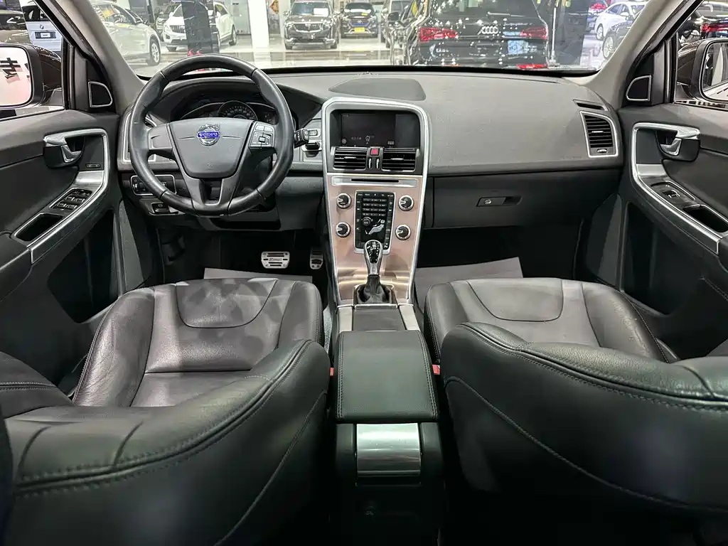 Volvo XC60 — миниатюра 9