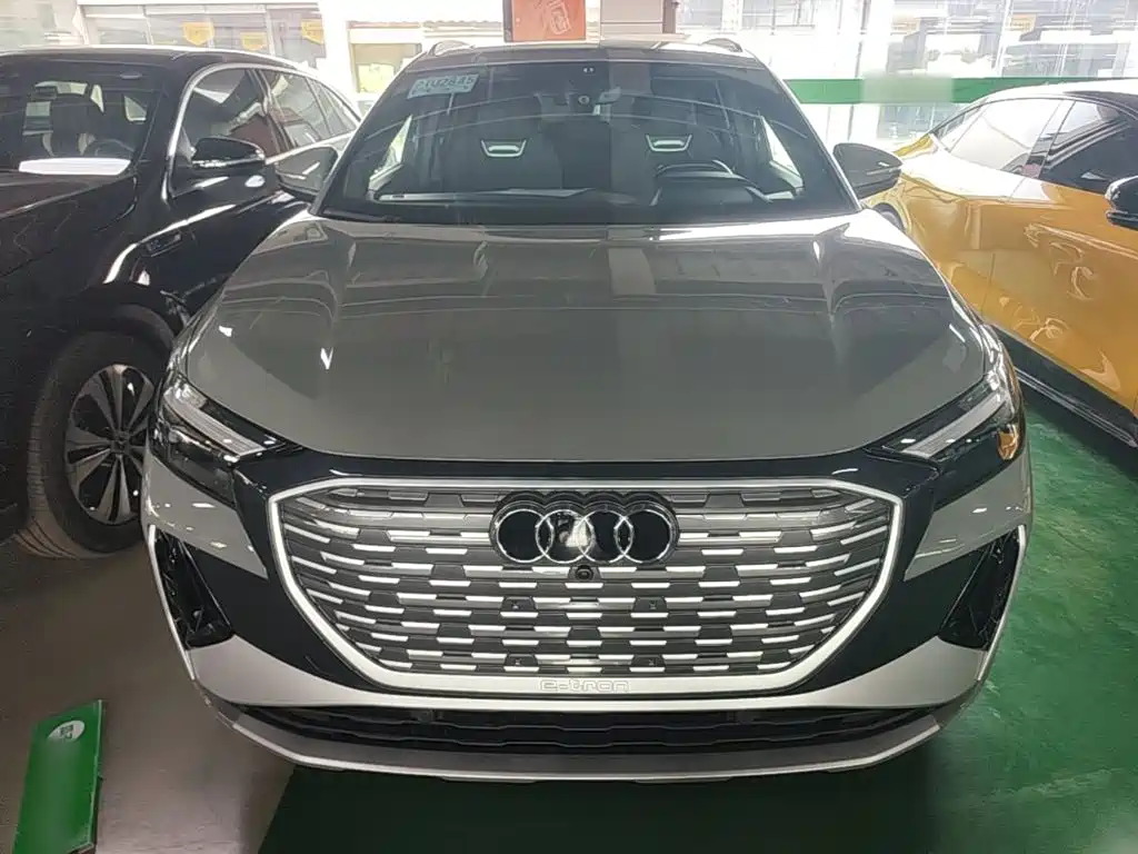 Audi Q4 e-tron — миниатюра 3