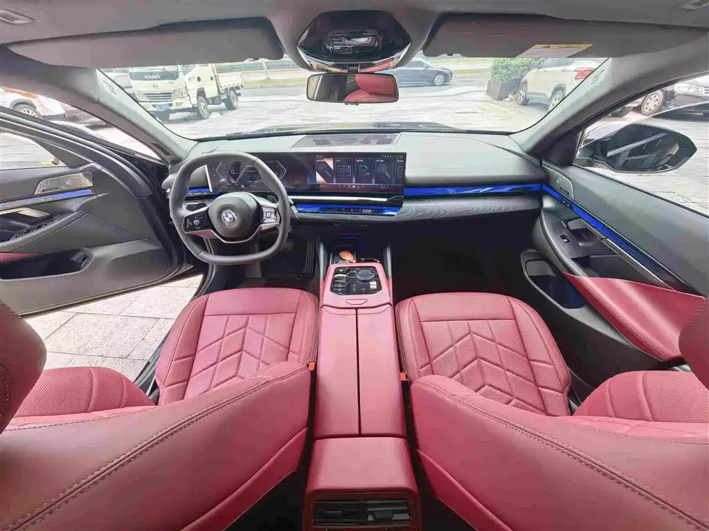 BMW 5 Series — миниатюра 5