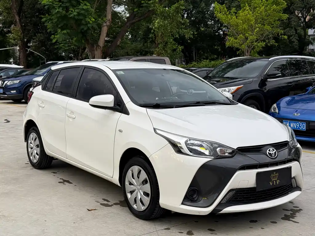 Toyota Yaris L — миниатюра 4