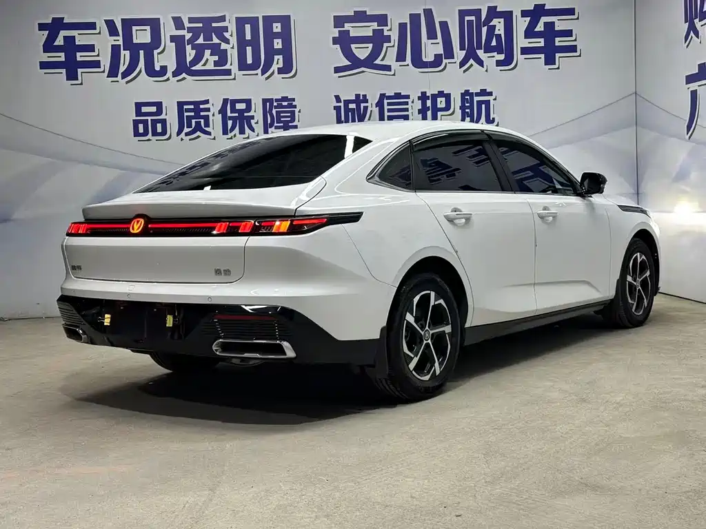 Changan Eado — миниатюра 5