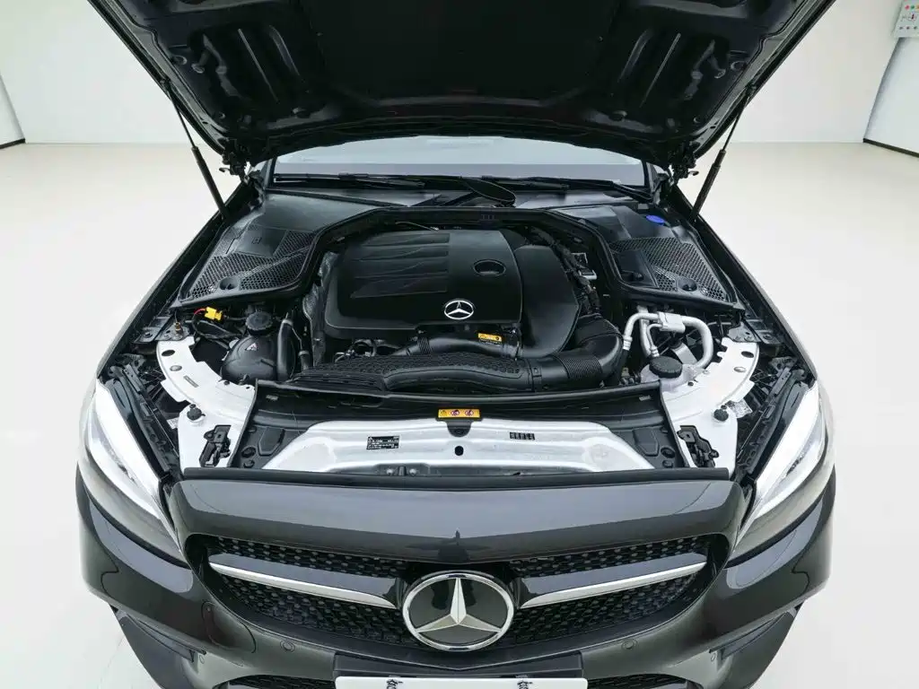 Mercedes-Benz C-Class — миниатюра 8