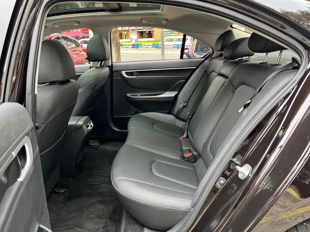 Hyundai Mistra — миниатюра 10