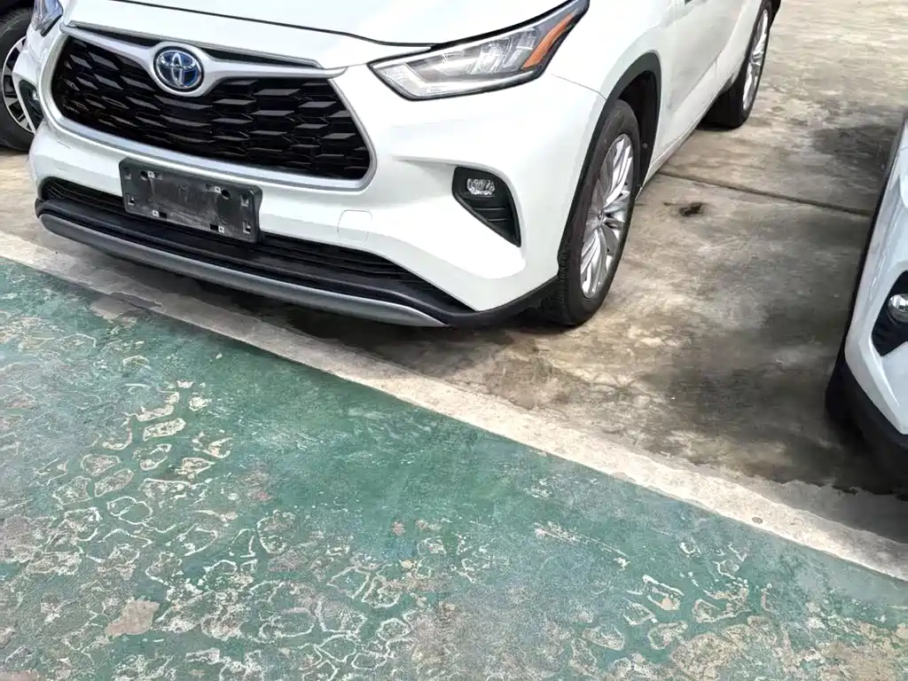 Toyota Highlander 2023