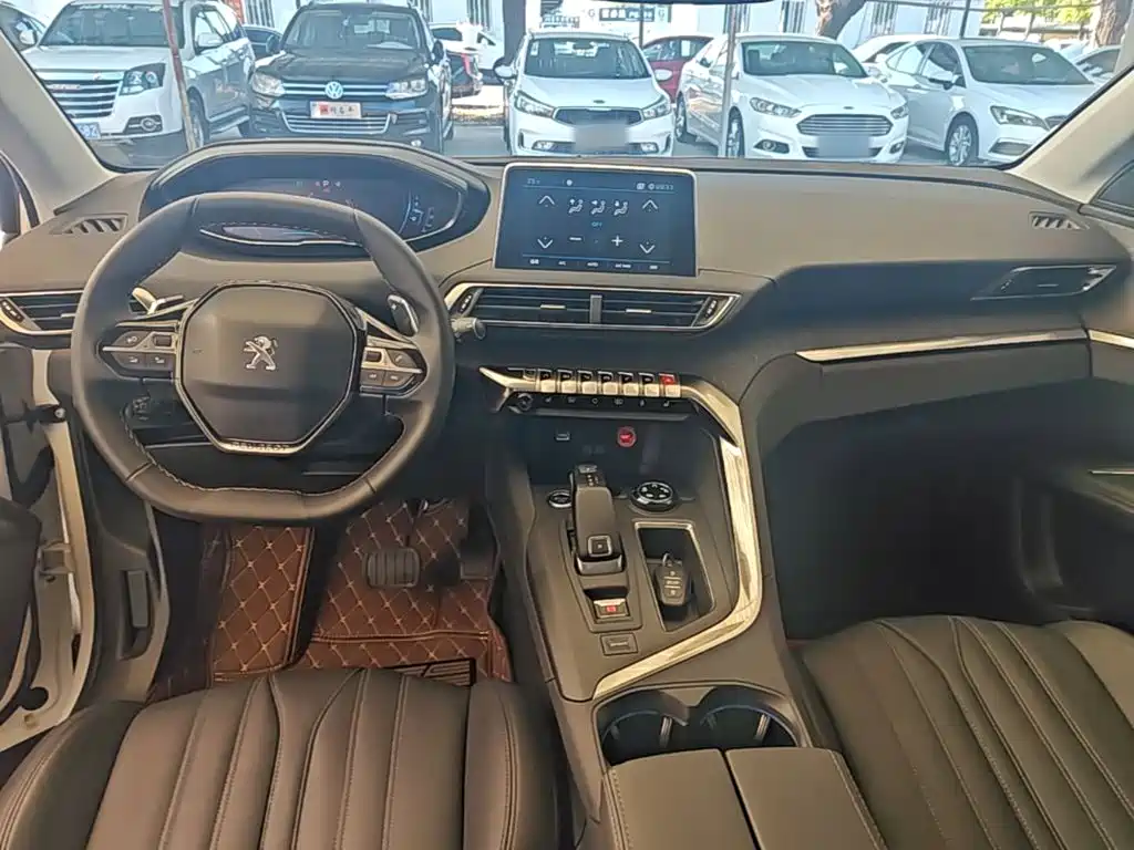 Peugeot 4008 — миниатюра 10