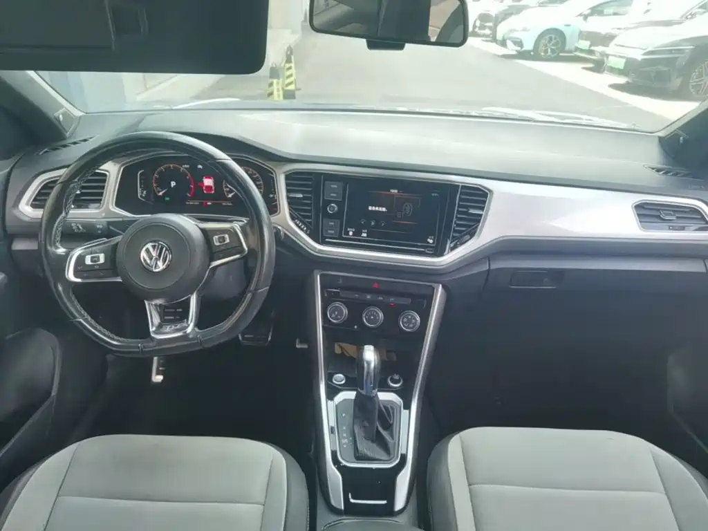Volkswagen T-Roc — миниатюра 14