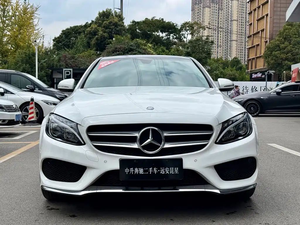 Mercedes-Benz C-Class — миниатюра 2