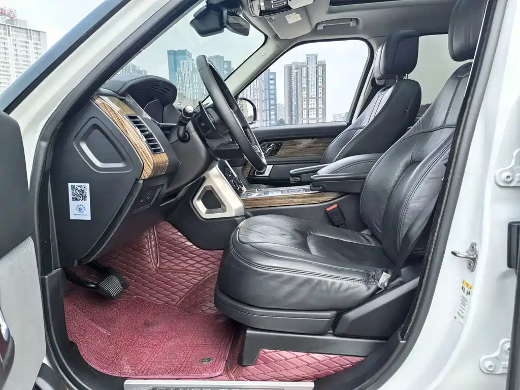 Land Rover Range Rover — миниатюра 4