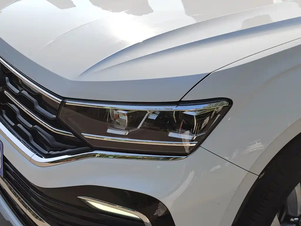 Volkswagen X — миниатюра 8