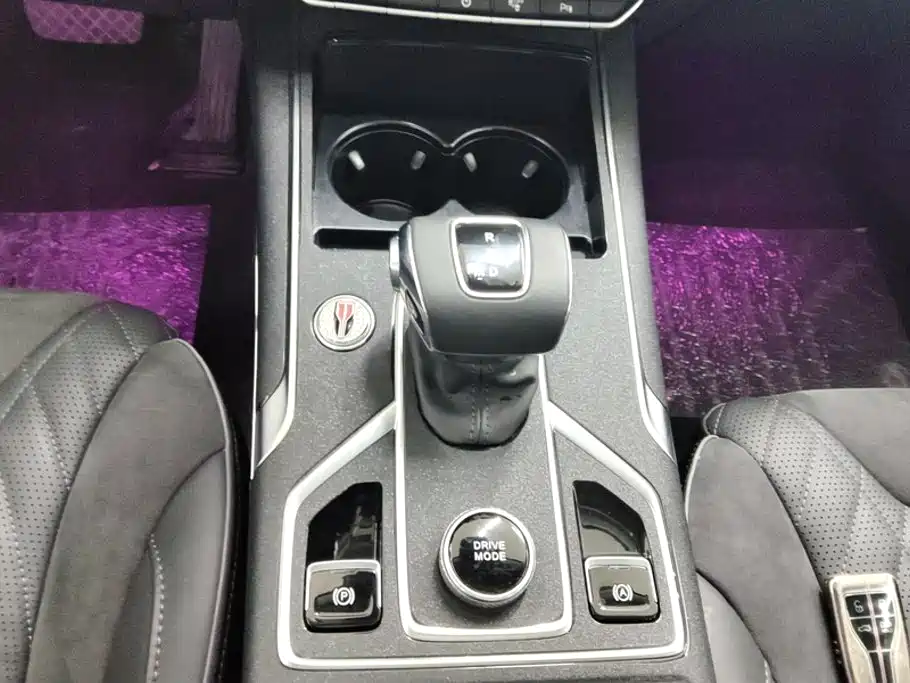 Hongqi Hongqi HS5 — миниатюра 16