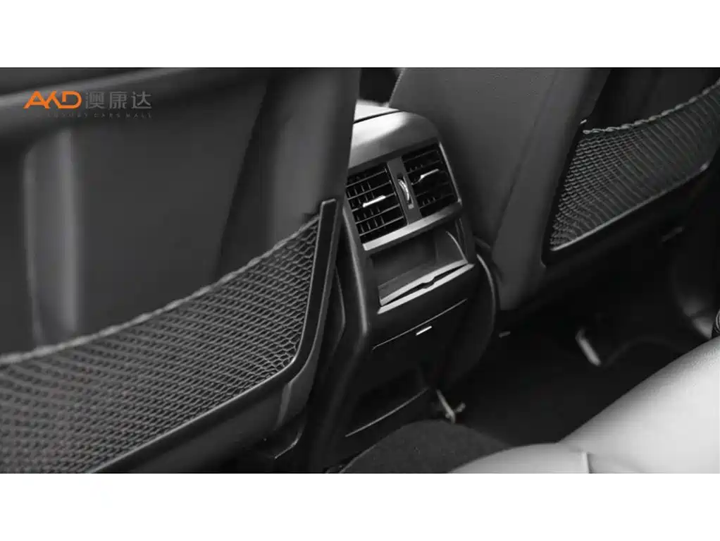 Mercedes-Benz GLE (Import) — миниатюра 9