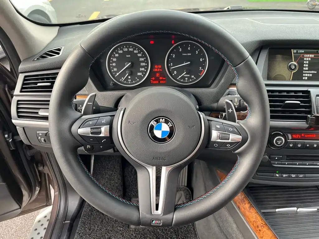 BMW X5 (Import) — миниатюра 16