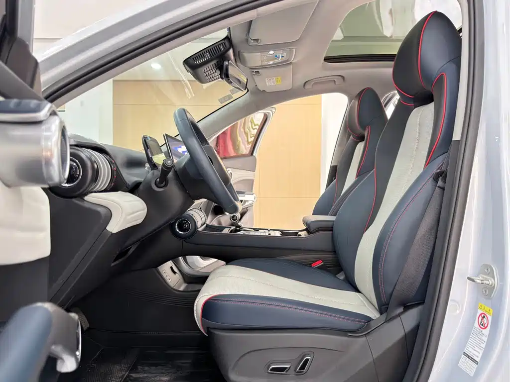 BYD Yuan Plus — миниатюра 10