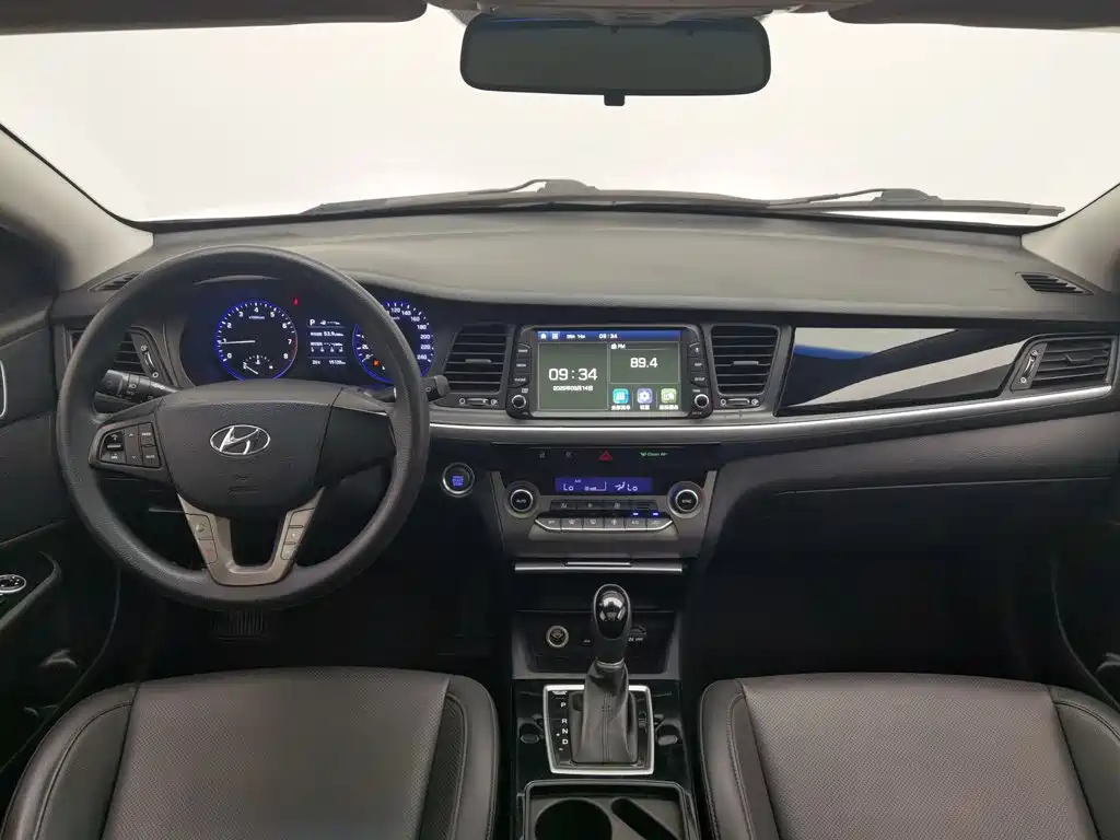 Hyundai Mistra — миниатюра 5