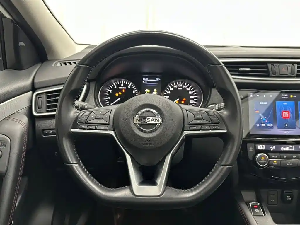Nissan Qashqai — миниатюра 11