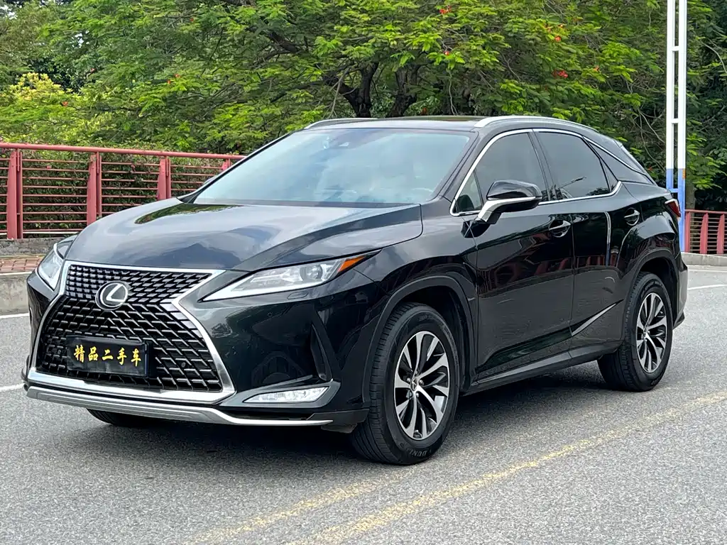 Lexus RX 2021