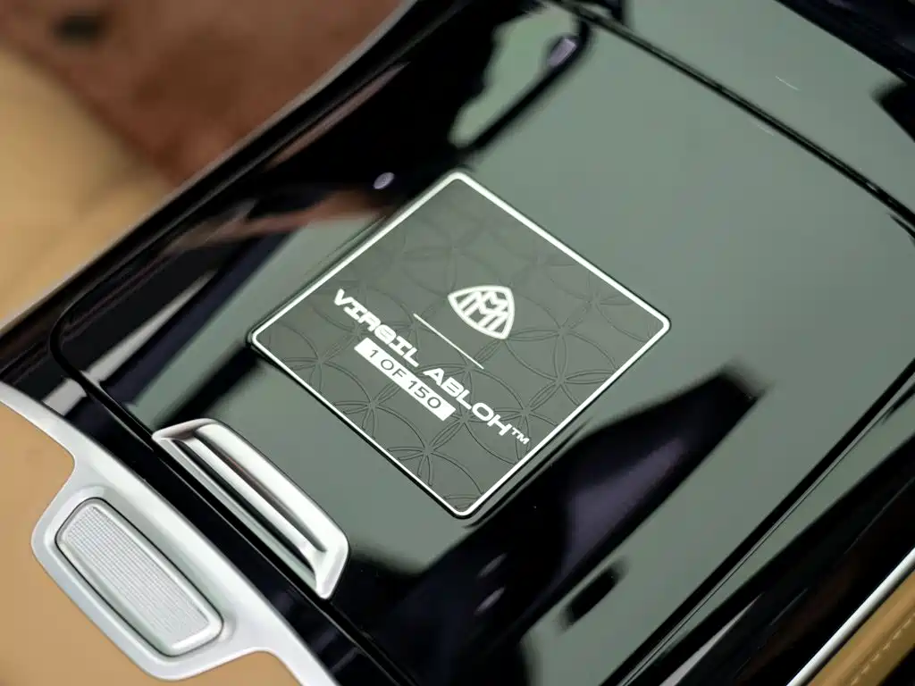 Mercedes-Benz S-Class — миниатюра 31