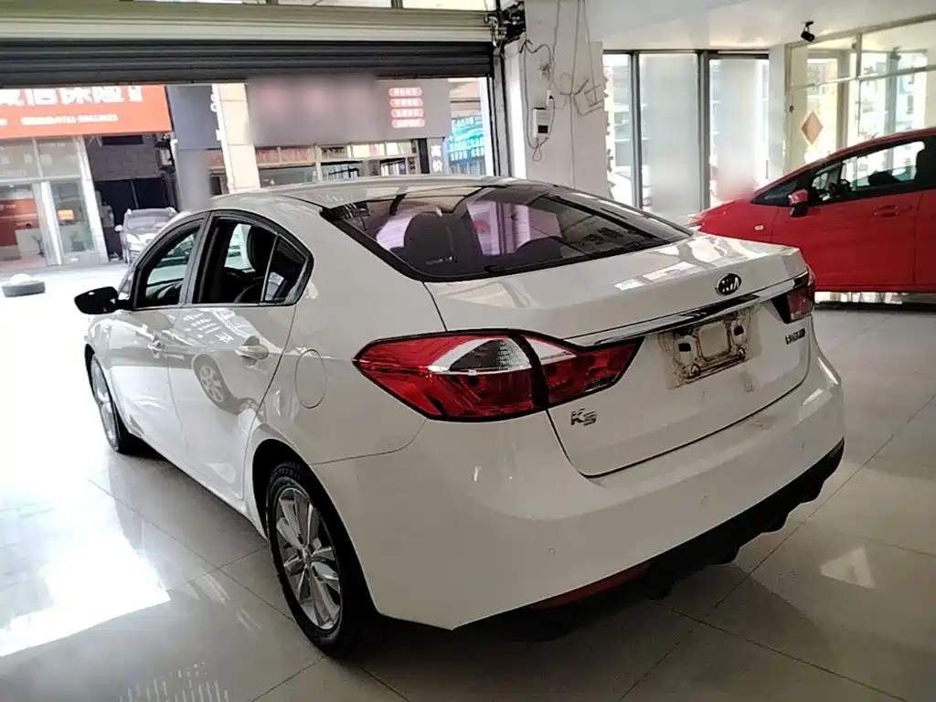 Kia K3 — миниатюра 5
