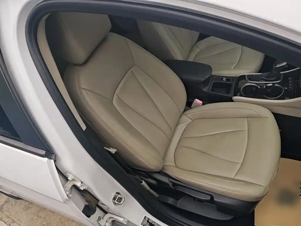 Buick Verano — миниатюра 25