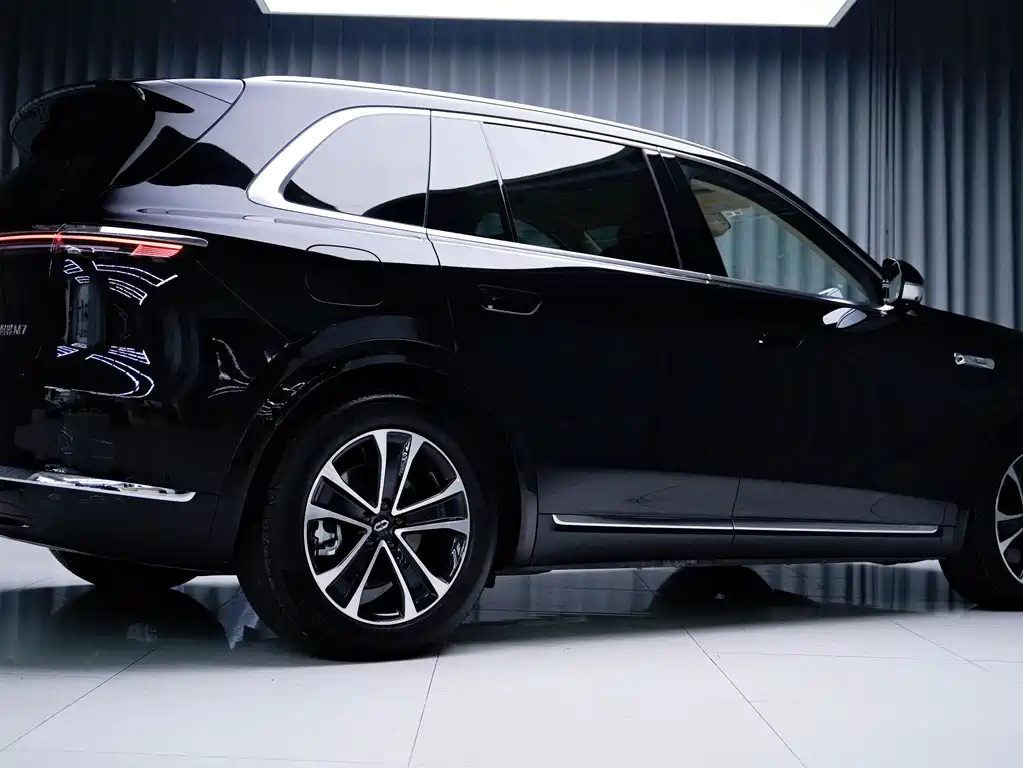 AITO ASK THE WORLD M7