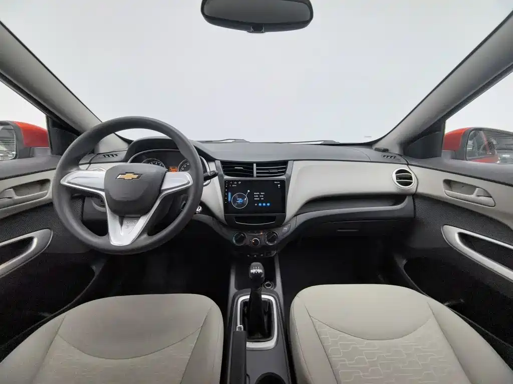 Chevrolet Sail — миниатюра 5