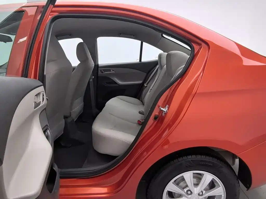 Chevrolet Sail — миниатюра 15