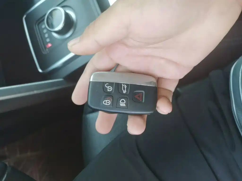 Land Rover Discovery Sport — миниатюра 9