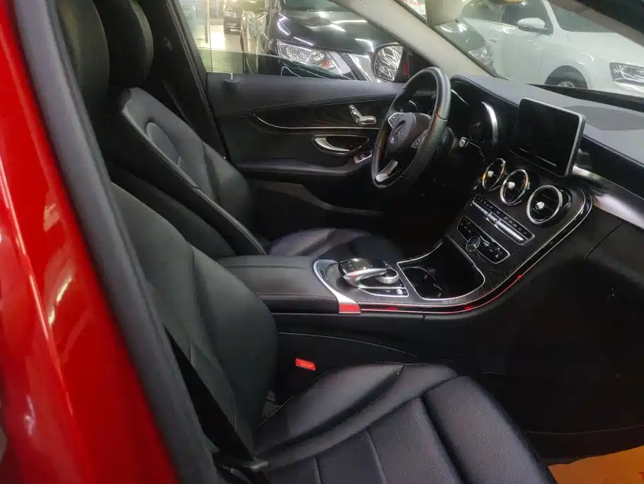 Mercedes-Benz C-Class — миниатюра 8