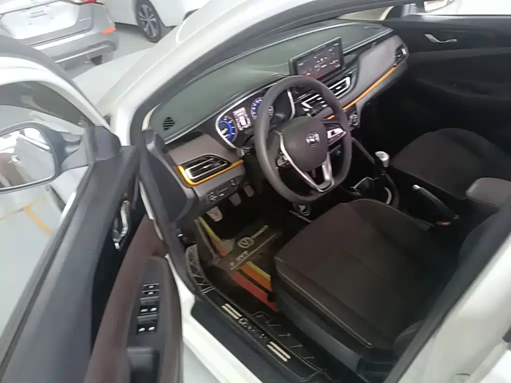 Changan Eado DT — миниатюра 16