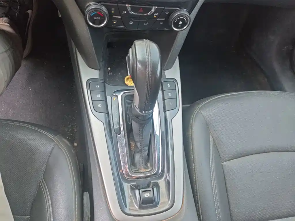Chevrolet Malibu — миниатюра 14