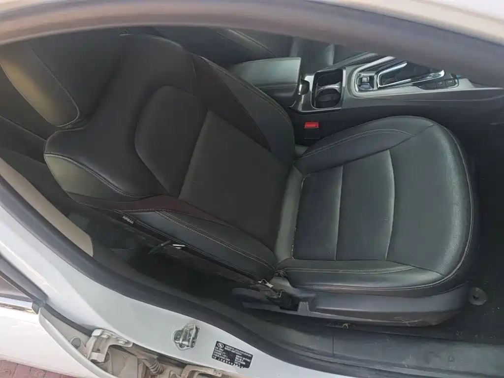 Chevrolet Malibu — миниатюра 25