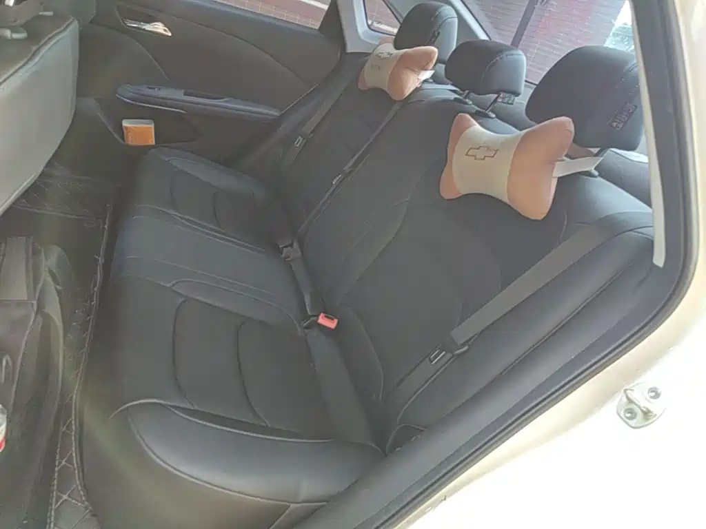Chevrolet Monza — миниатюра 17