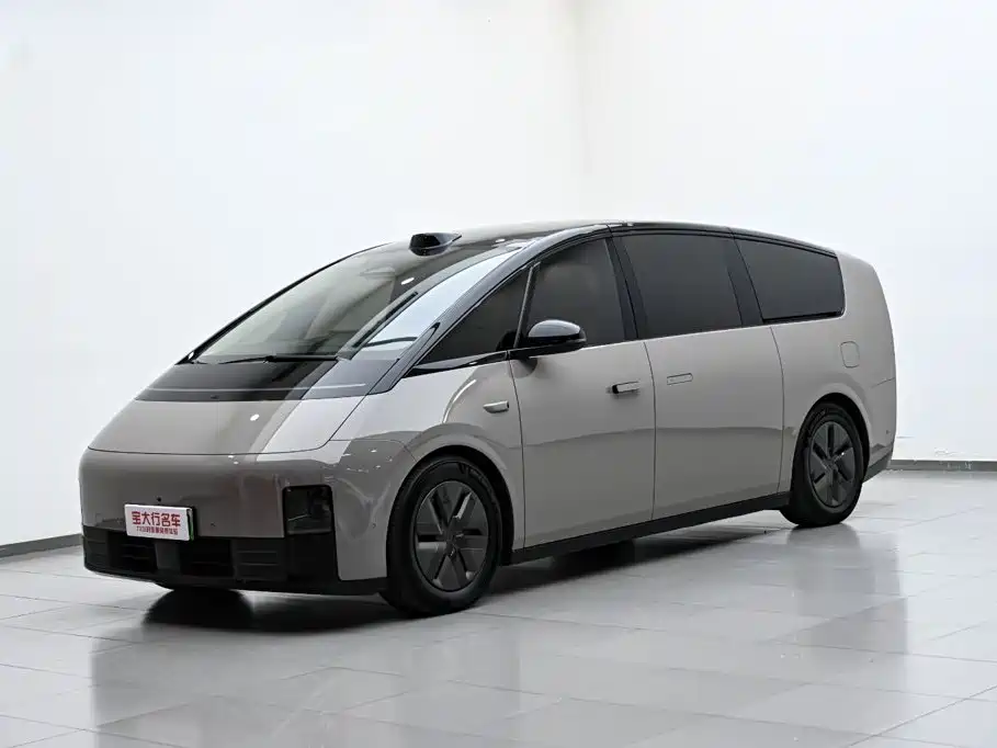 Li Auto Li MEGA — миниатюра 2