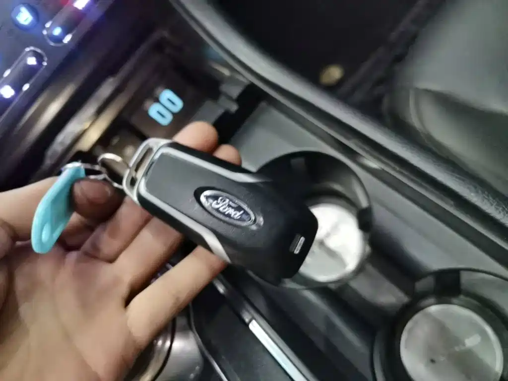 Ford Taurus — миниатюра 9