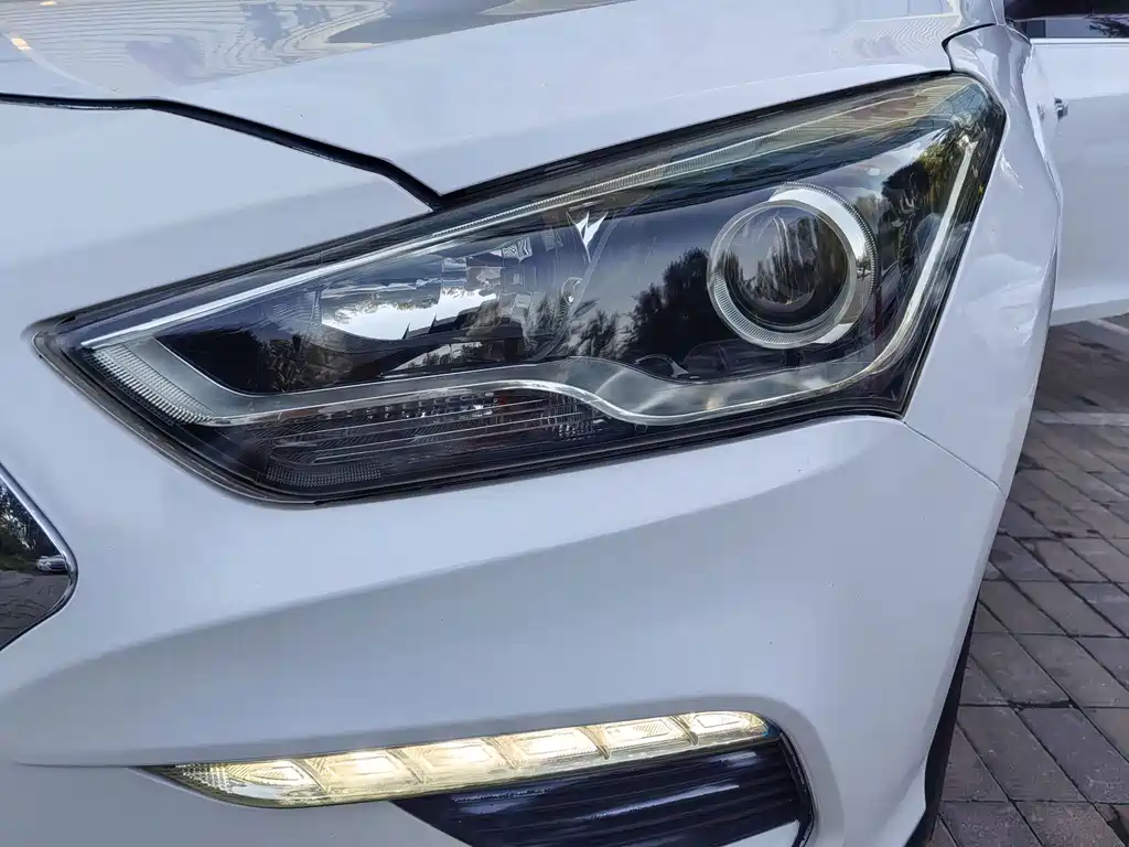 Hyundai Mistra — миниатюра 16