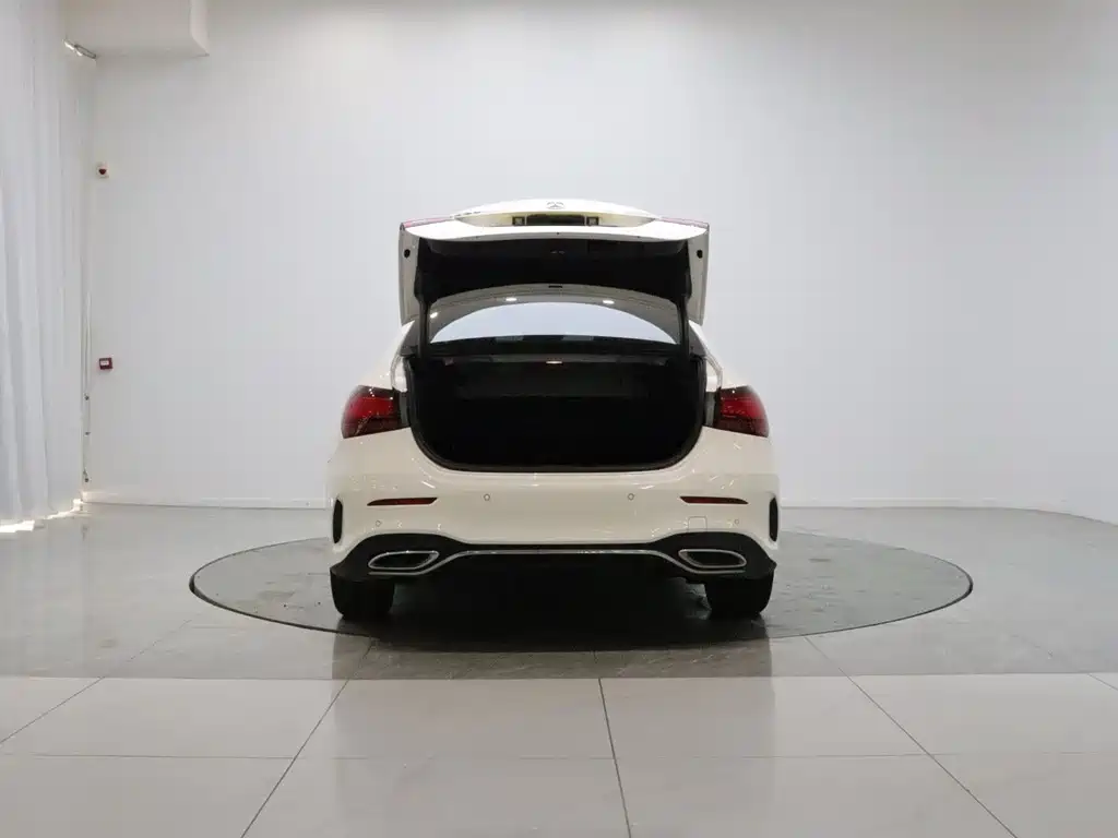 Mercedes-Benz A-Class — миниатюра 9