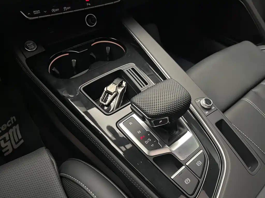 Audi A4L — миниатюра 30