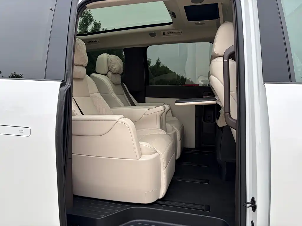 Li Auto Li MEGA — миниатюра 12
