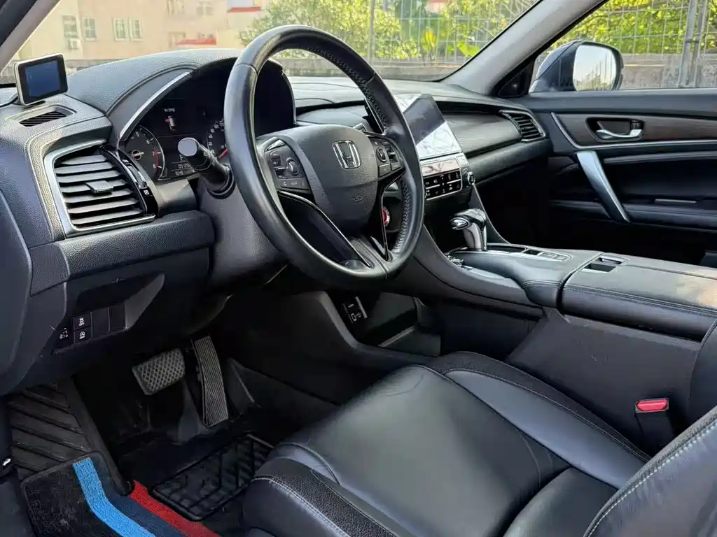 Honda Avancier — миниатюра 5