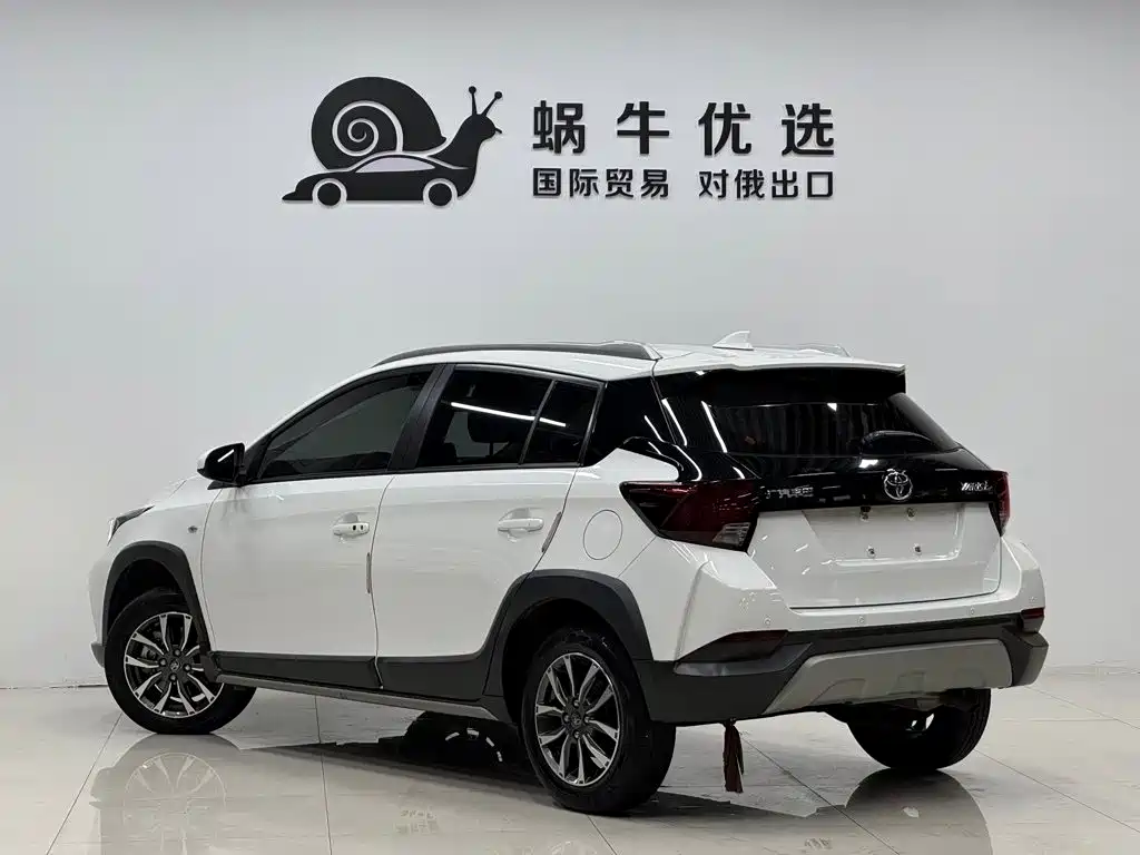 Toyota Yaris L — миниатюра 5