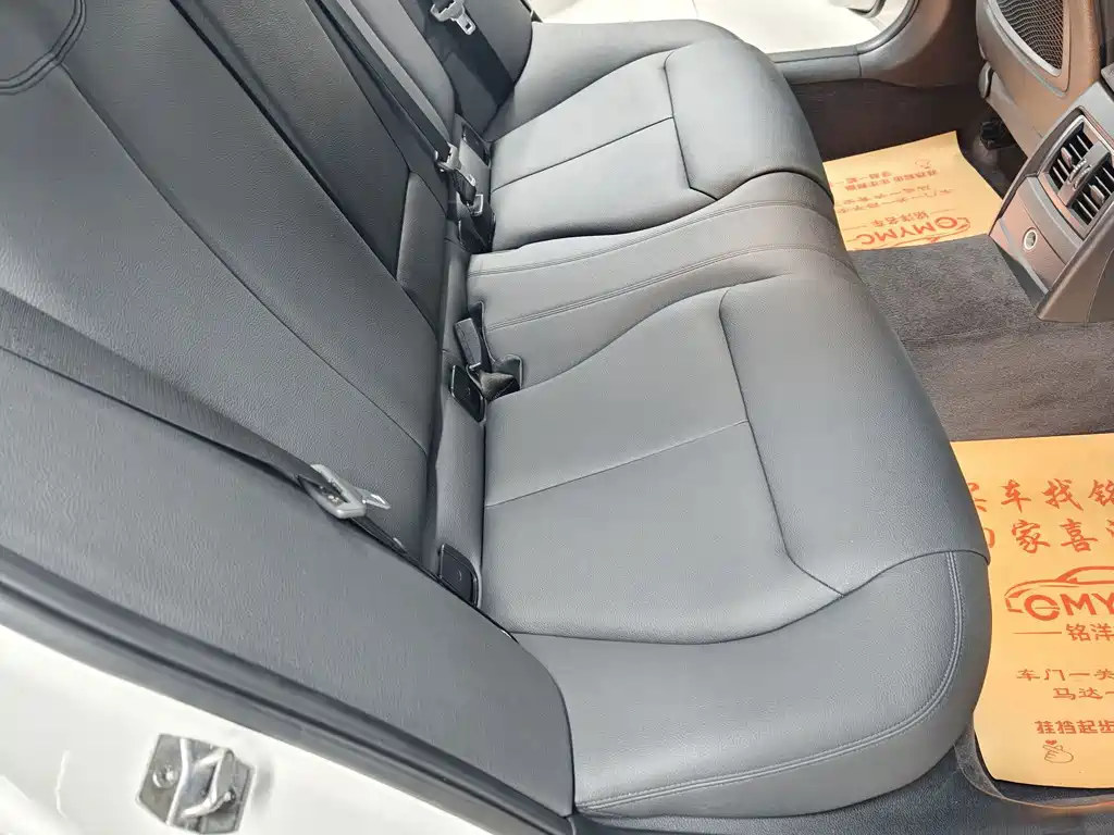BMW 3 Series — миниатюра 10
