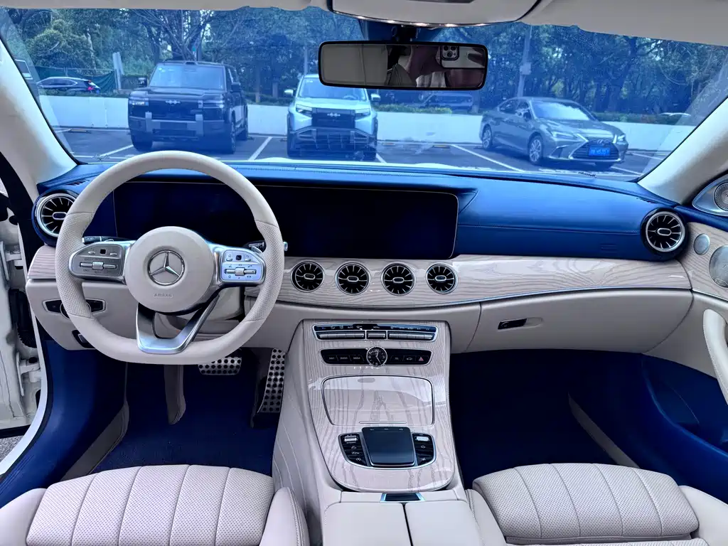 Mercedes-Benz E-Class (Import) — миниатюра 7