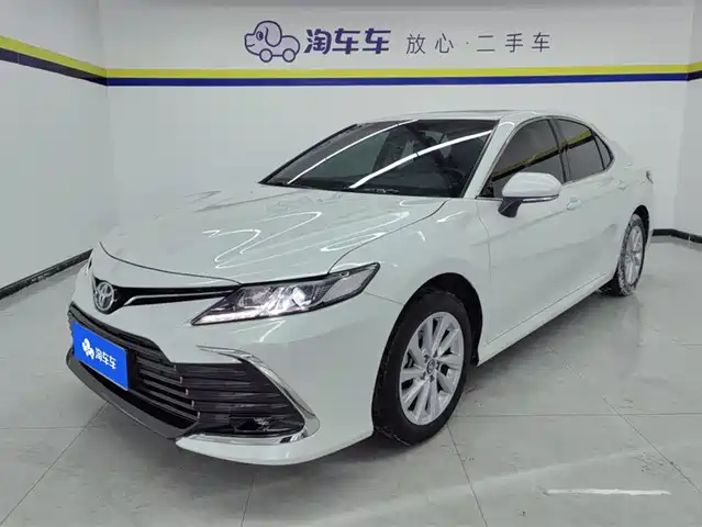 TOYOTA CAMRY 2023