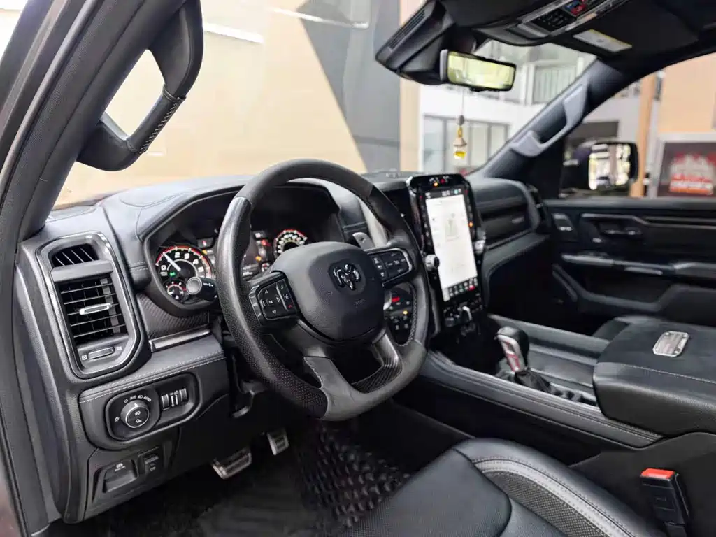 Ram Trucks 2022 6.2T