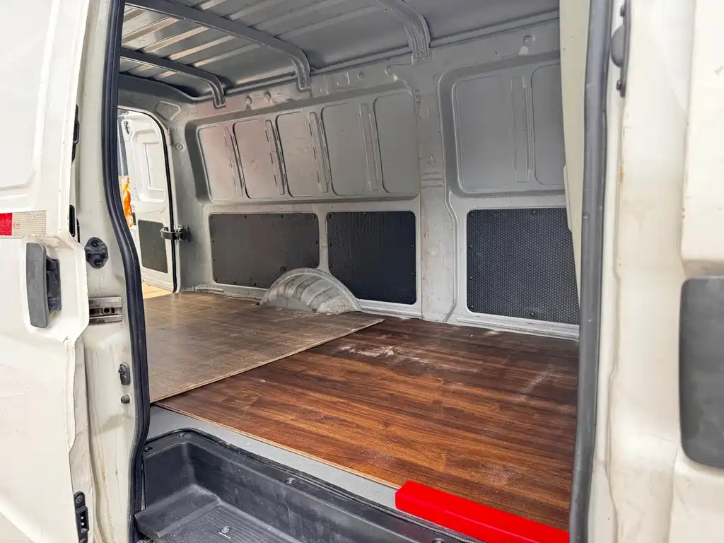 Geely 吉奥睿征L — миниатюра 8
