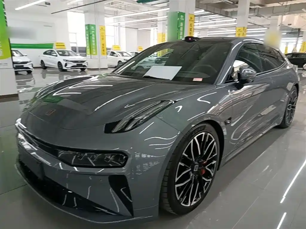 Zeekr 001 2025