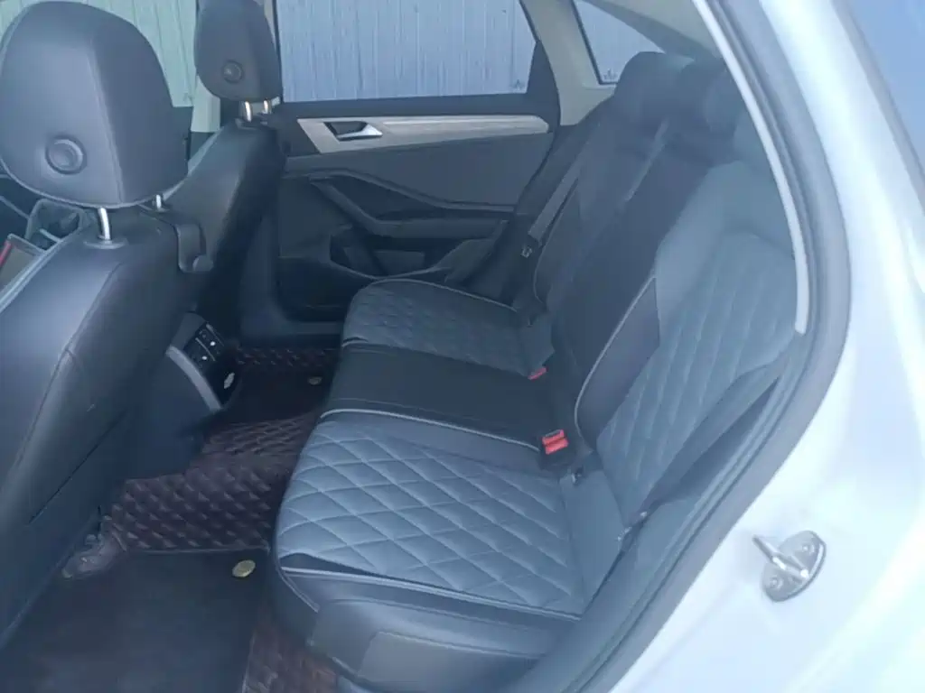 Volkswagen Sagitar — миниатюра 17